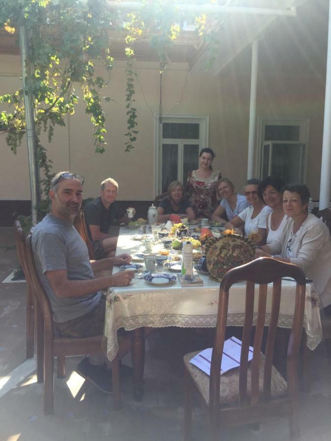 Munis Hotel Samarkand Bagian luar foto