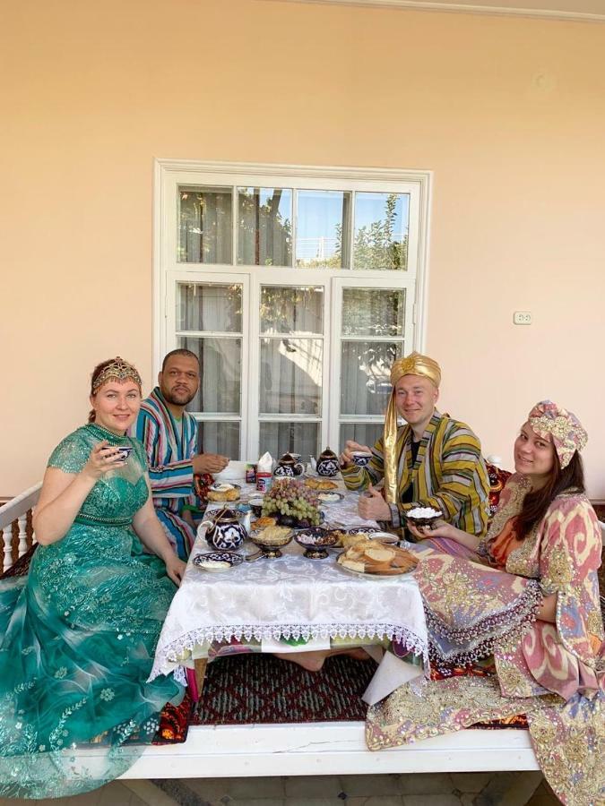 Munis Hotel Samarkand Bagian luar foto